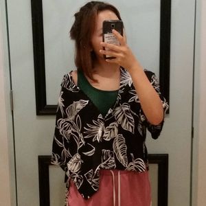 Cropped hawaiian shirt